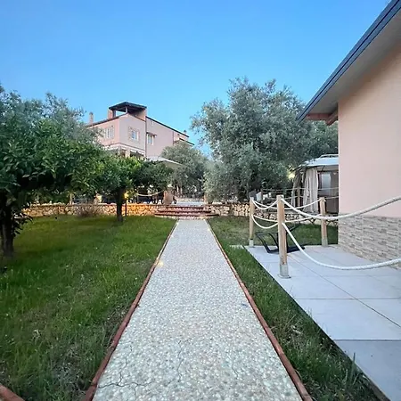 Marino Bed & Breakfast 4*