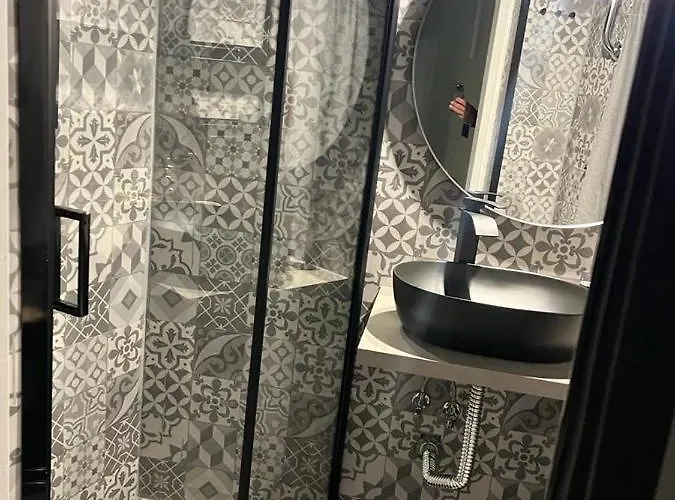 Marino Nocleg ze śniadaniem 4*