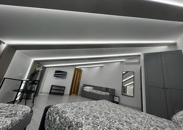 Marino Nocleg ze śniadaniem 4*